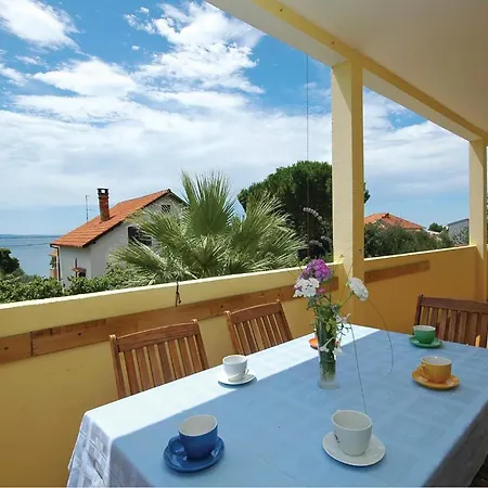 Holiday home 8 Bedroom Gorgeous In *