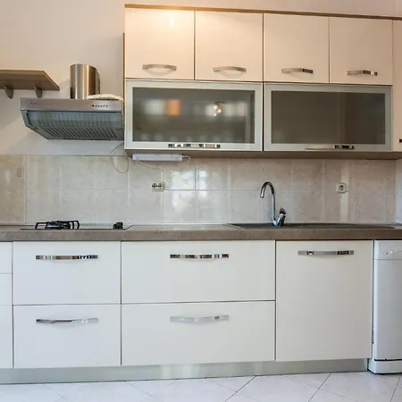 8 Bedroom Gorgeous In