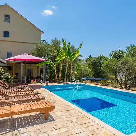 Holiday home 8 Bedroom Gorgeous In *