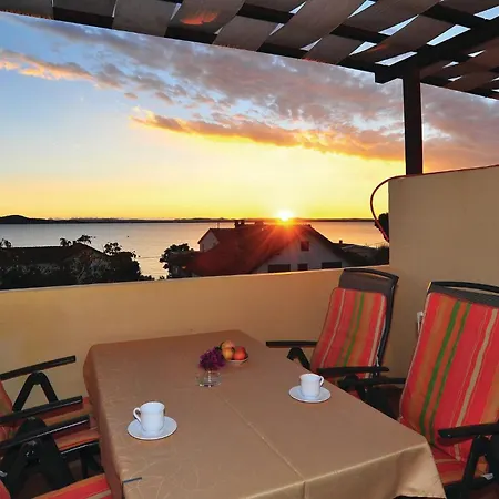 8 Bedroom Gorgeous In Holiday home Kozino